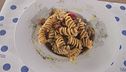 Fusilloni con funghi e salsiccia