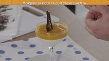 Morbido di ricotta con cachi e menta