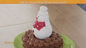 Torta con la mousse al cioccolato