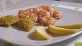 Gamberoni con salsa al curry e mele