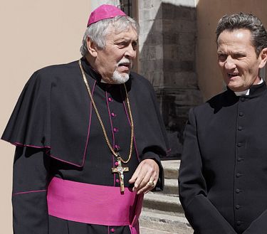 Din don - Un paese in due