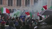 Sale la rabbia contro le chiusure
