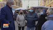 Paolo Del Debbio tra le strade di Genova