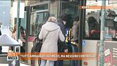 "Tutti ammassati sui mezzi, ma nessuno controlla"