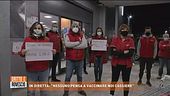 "Nessuno pensa a vaccinare noi cassiere"