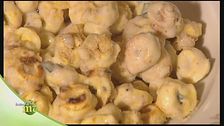 Tortellini con melanzane e salsiccia