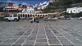 Un vespino per fare il giro di Ustica