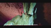Campania: il "bacio" della grotta navigabile