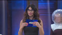 Il concorrente Cono sceglie la Poetessa