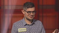 Francesco affronta il quizzone finale