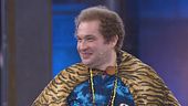 A sorpresa arriva l'uomo tigre