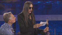 Elisabetta Gregoraci pesca lo Iettatore