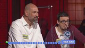 Il nerd Alessandro e lo spilungone Eugenio al gioco finale