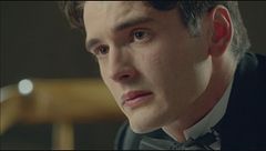 Julio sospetta di Andres