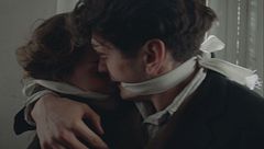 Julio e Alicia finiscono nei guai