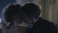 Sofia e Padre Grau cedono alla passione