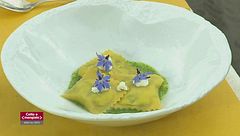 Raviolo di borragine e ricotta con patate  e Alette di pollo atomiche