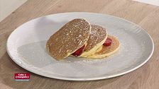 Pancake con fragole e crema di vaniglia