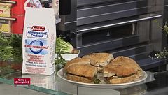 Pizza in teglino con stracotto di manzo e tarassaco e Capello del prete fondente