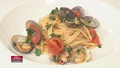 Catalana cipolle e gamberetti , rana pescatrice e pancetta e spaghetti alla vongole