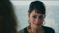 Il piano di Cahide prosegue: fingere di essere incinta