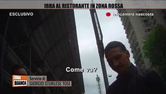 Zlatan Ibrahimovic al ristorante in zona rossa