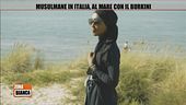 Musulmane in Italia, al mare con il burkini