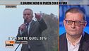 Il "Barone Nero" in piazza con i No Vax