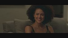 Trailer - Holly dorme da noi