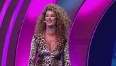 Valentina Persia: le commesse dei negozi