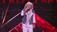 Showdown | Pino Daniele canta "Napul' è"