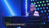 La leggenda Claudio Baglioni canta "Questo piccolo grande amore"
