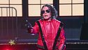 La leggenda Michael Jackson canta "Thriller"