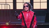 La leggenda Michael Jackson canta "Thriller"
