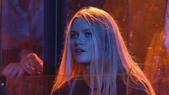 La celebrità che interpreta Claudio Baglioni è…