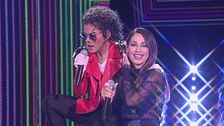 La leggenda Michael Jackson e Anna Tatangelo cantano "The way you make me feel"