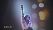 Michael Jackson affronta "Black or White"