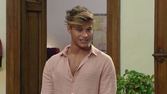 L'arrivo dei ripetenti della quinta puntata