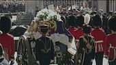 Dalla Regina a Carlo, la freddezza della corte per la morte di Diana
