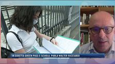 Mascherine in classe, Walter Ricciardi: "Vanno tenute anche se tutti gli alunni sono vaccinati"