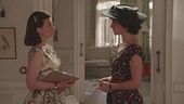 Patricia si avvicina a Carmen