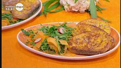 Bruschette fritte con insalata