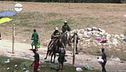 Migranti frustati al confine, è polemica
