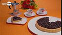Crostata di prugne secche e gelatina