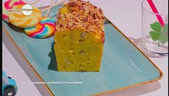 Plumcake salato al formaggio e nocciole