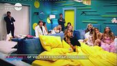 Gf Vip, Alex e la soap con Delia