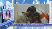Baci tra Alex Belli e Soleil - la moglie: sono delusa