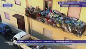 "I nostri vicini vivono sepolti in casa dai rifiuti"