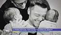 La prima festa del papà di Tiziano Ferro col marito