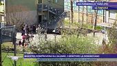Gli alunni imbrattano i muri della scuola con escrementi, denunciata la maestra che li ha sgridati
